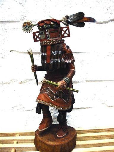 Bild von der geschnitzten Figur