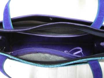 Ein Bild von der Handtasche